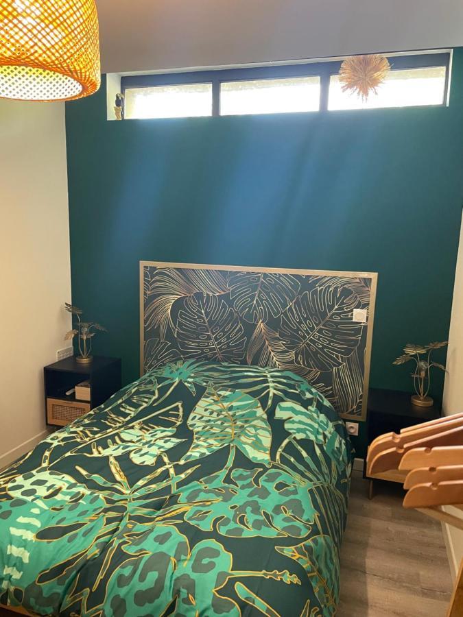 Appartement En Rez De Jardin Tout Equipe Fleurance Exterior photo